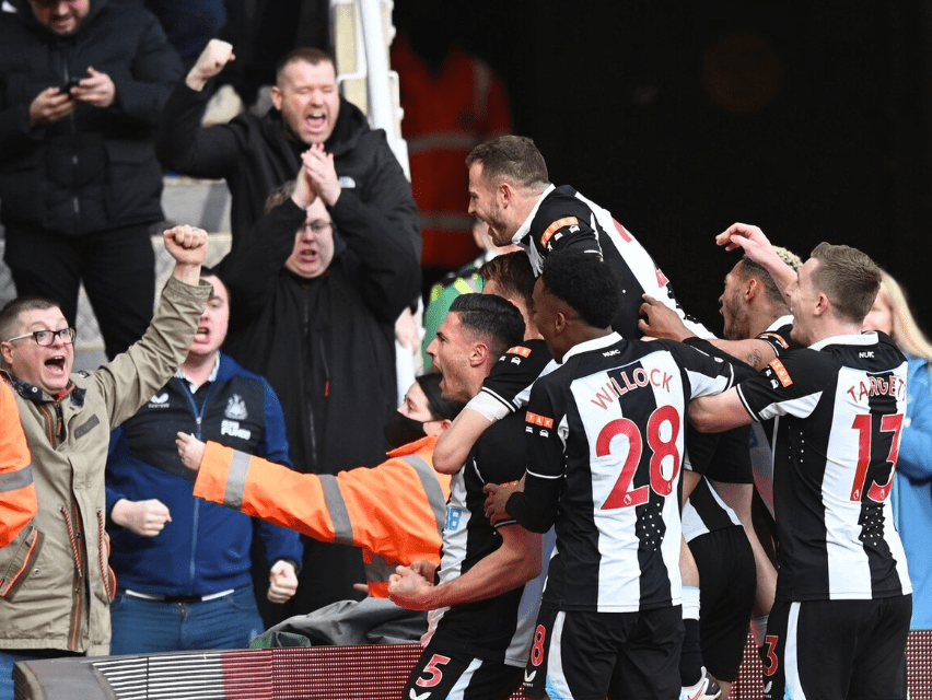 友博平台 -洛杉矶快船迎英超关键赛，集结日内部沟通，媒体盛赞，医务组通报恢复 