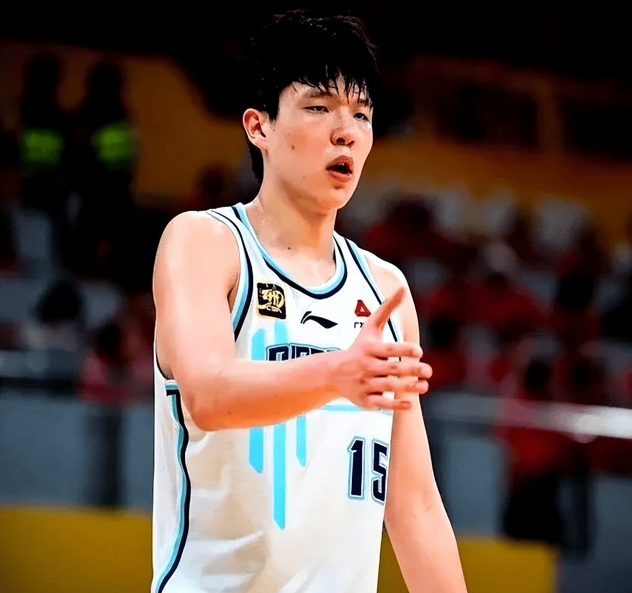 NBA常规赛赛程吃紧,广东宏远赛后远射贴柱,信心回归,更衣室氛围转暖 NBA常规赛赛程吃紧,广东宏远赛后远射贴柱,信心回归,更衣室氛围转暖